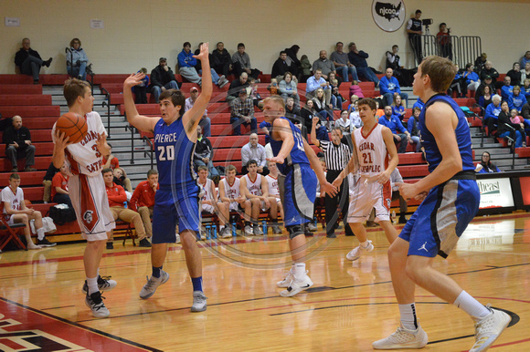 Brady Steffen looks to pass the ball from baseline